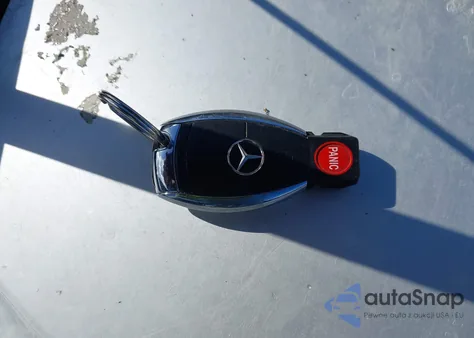 2004 Mercedes-Benz C 240 4Matic z USA, uszkodzony, nr VIN WDBRF81J24F475713